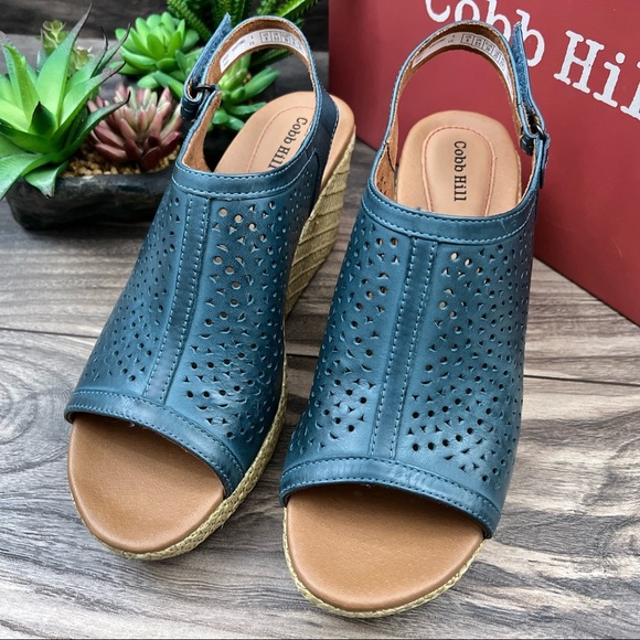 NIB Cobb Hill by Rockport 8W WIDE Erika Open Toe Slingback Wedge Sandal Blue - Picture 3 of 11